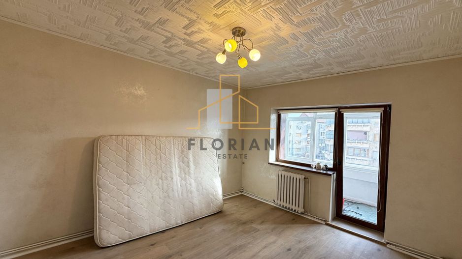 Apartament cu 3 camere in Piata Balcescu - Poză 10