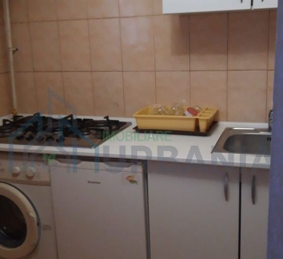 Garsonieră de închiriat, zona Galați, str. Vasile Urechia, etaj 3 - Poză 3