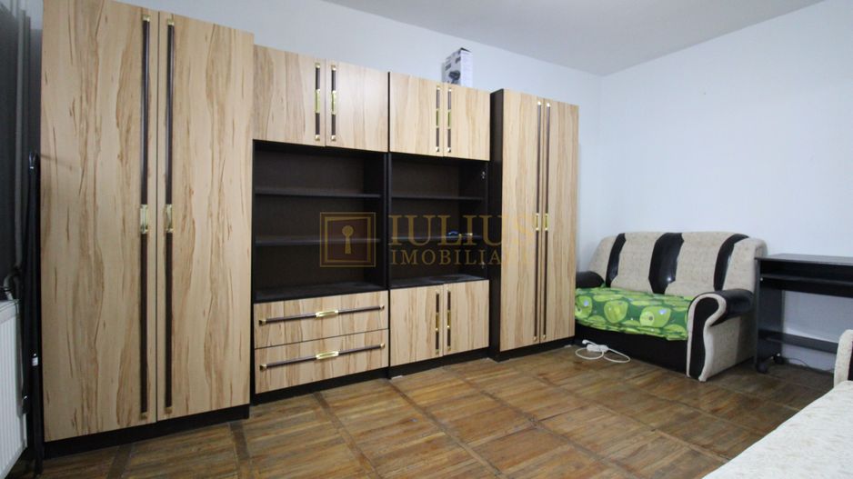 St. Invatatorului, o camera, perfect pentru o persoana sau cuplu. - Poză 3