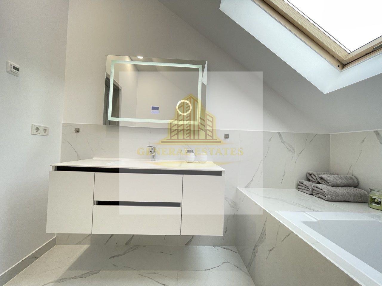 Casă cu design modern & suflet autentic – 200 m² de confort și rafinam - Poză 42