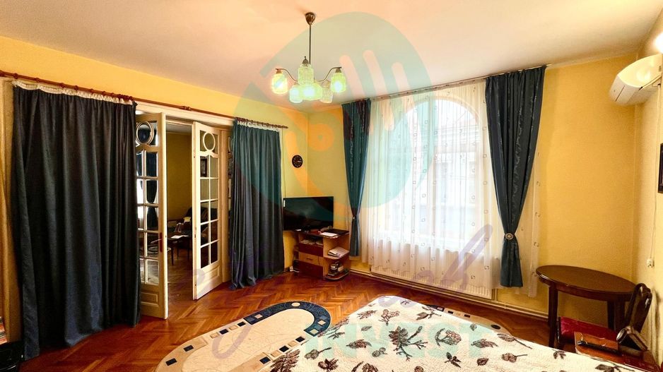 Apartament în vilă interbelică Unirii – Carol | | Curte | Ideal cabinet/birou - Poză 7