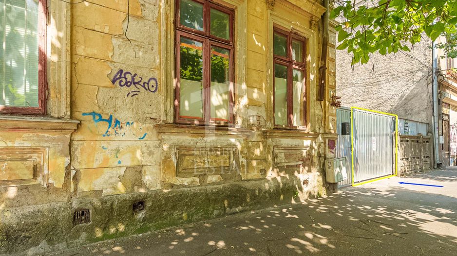 Piata Victoriei Mihalache stradal Corp Casa monument curte comuna - Poză 2