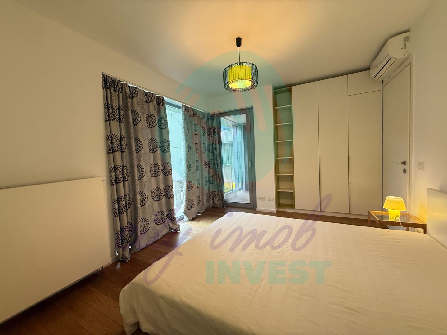 2 camere cu design industrial – un refugiu urban cu vedere spre gradina - Poză 10