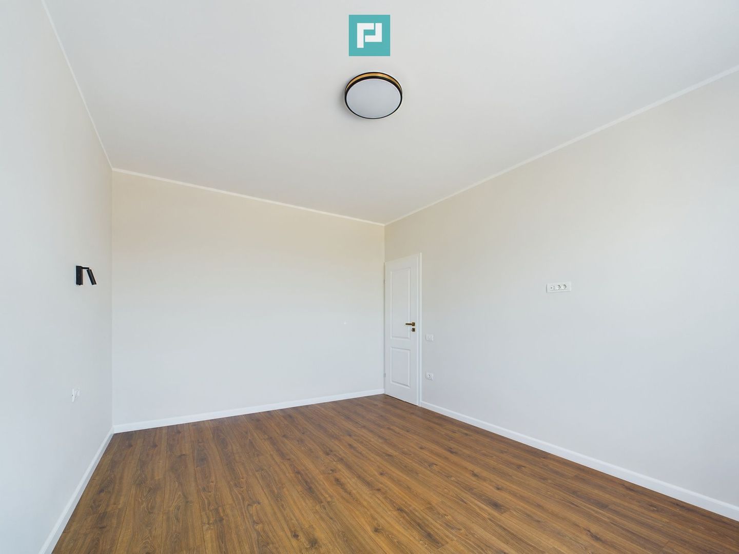 Duplex 1/2 în Moșnița Nouă - Poză 2