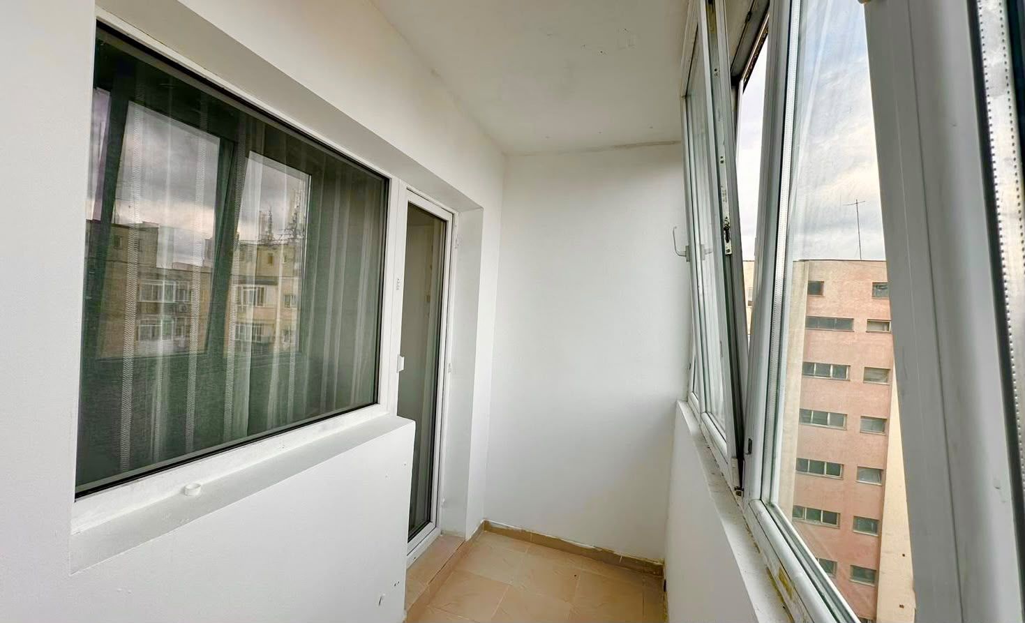 Apartament 2 camere Tineretului vis a vis de parc - Poză 13