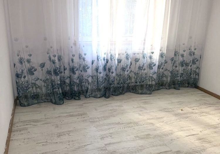 Vanzare Apartament 4 Camere intre Mall Vitan si Metrou Mihai Bravu - Poză 1