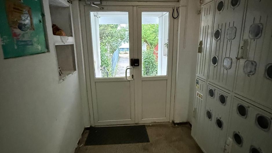 Ap 3 camere - decomandat - Campina - strada Milcovului - Poză 17