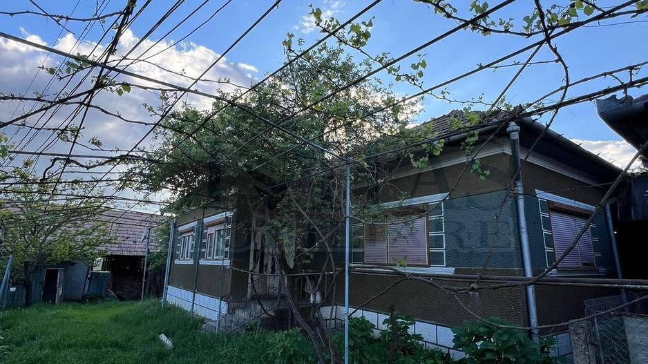 0 COMISION! Casa cu teren de vanzare in Apahida, zona centrala - Poză 3