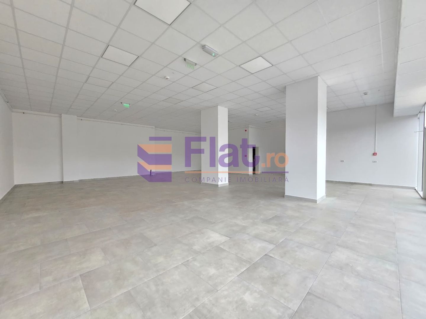 Spațiu comercial în zonă cu vad – Tractorul Coresi - Poză 9