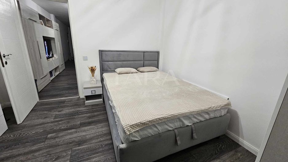 Apartament 3 camere, terasă 34 mp, zonă liniștită. - Poză 4