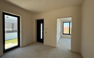 Casa individuala cu 4 dormitoare in cartierul Europa - Poză 4