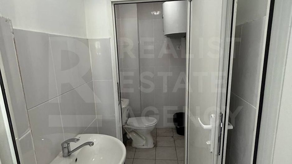 Vânzare, spațiu comercial, 207 mp, str. Independenței, Edineț - Poză 9