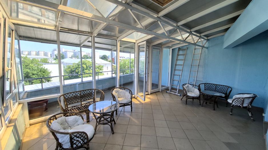 Apartament cu 2 camere 85 mp + 35 mp terasa si balconul + 2 locuri de parcare - Poză 7