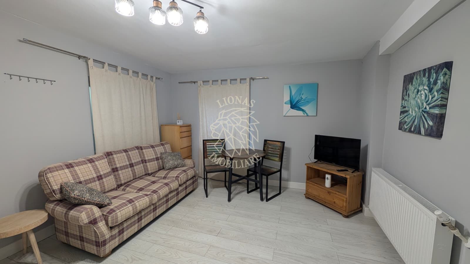 Apartament la casa 40 mp-renovat-curte-mobilat modern-Ultracentral - Poză 2