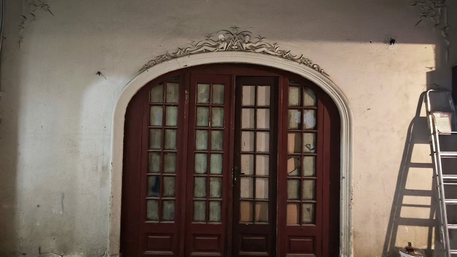 Casă cu farmec istoric în zonă protejată Rosetti, ideală pentru restaurare - Poză 7