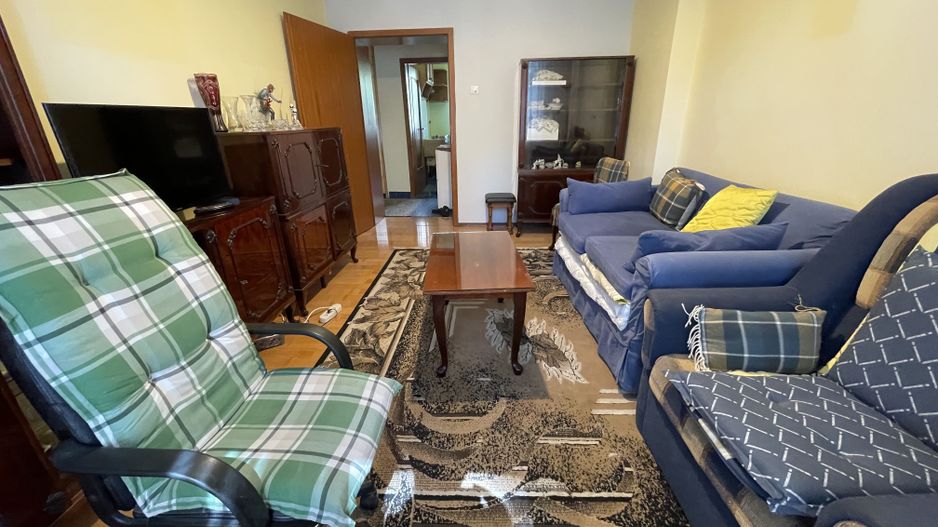 Apartament cu 2 camere in bloc de cărămidă , etajul 1 - Poză 1