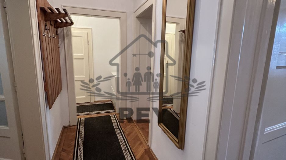 De Închiriat Apartament 3 camere pretabil 3 studenți sau o familie - Poză 1