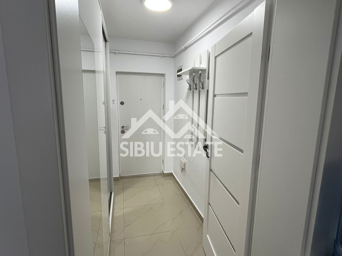 Apartament 2 camere modern, balcon 7 mp, parcare ,Șelimbăr Brana - Poză 11