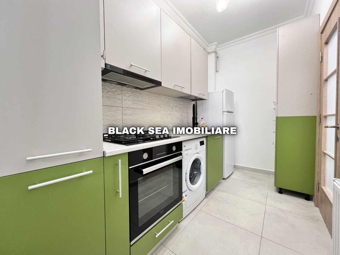 Apartament 2 camere cu vedere la lac | Solid Residence Butoaie - Poză 9