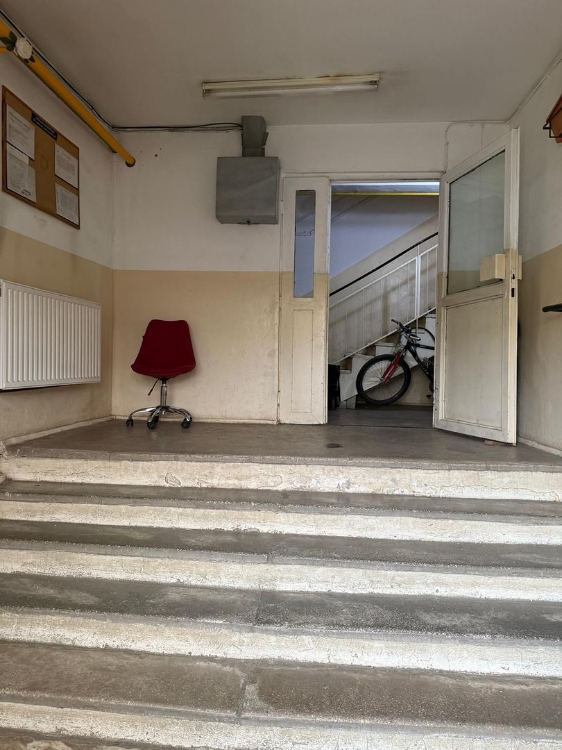 Vând apartament de lux 3 camere, decomandat, 72 mp, etaj 3/4 - Poză 20