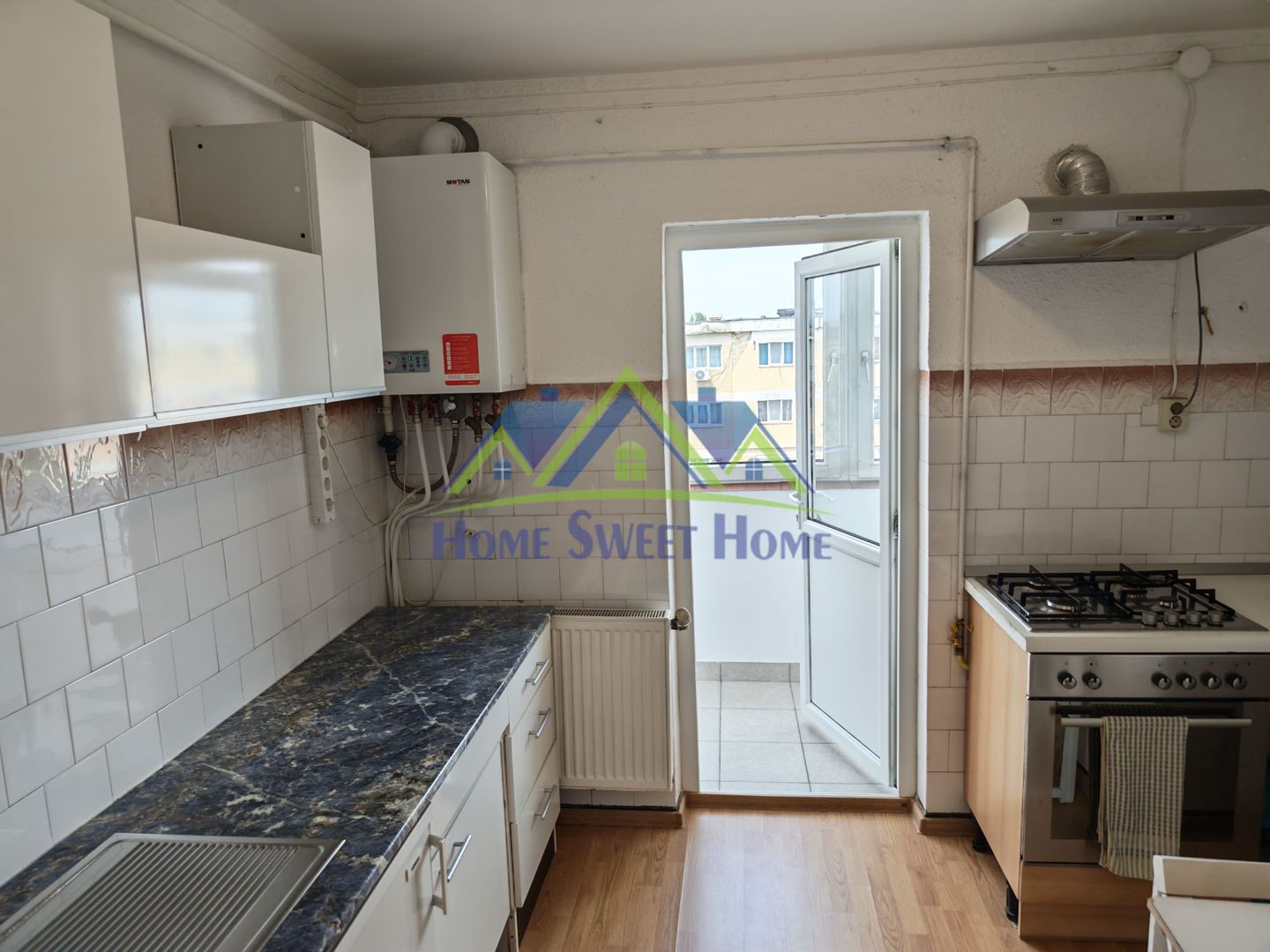 2 camere decomandate în Calan –priveliște superbă și poziție excelenta - Poză 5