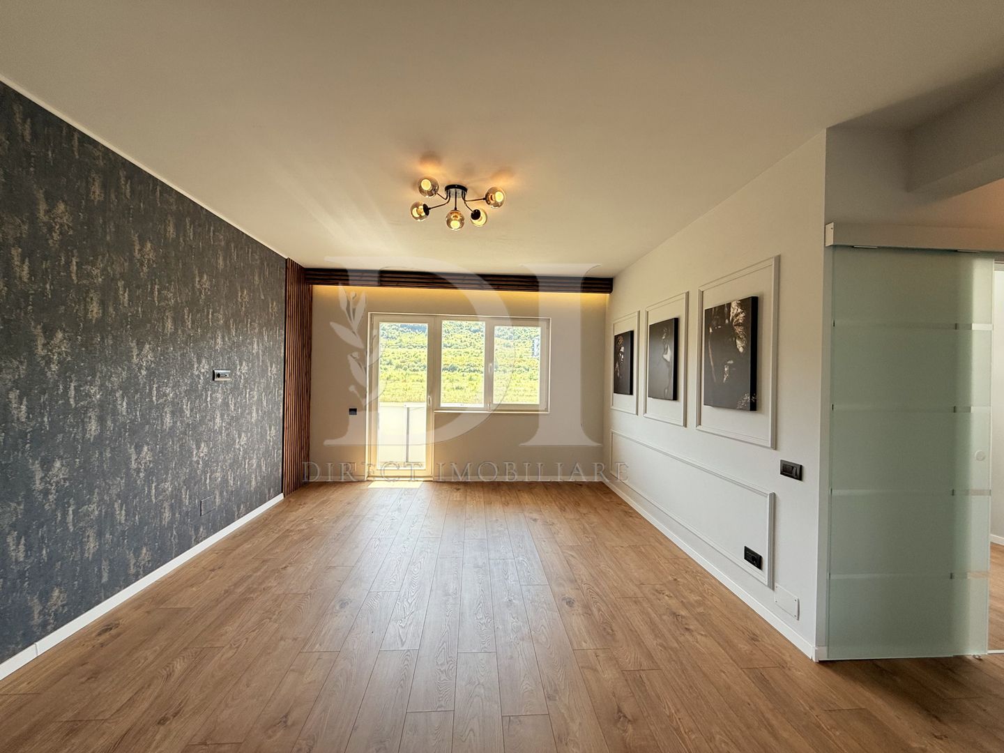 Apartament etaj intermediar / bucatarie separata / Zona Terra - Poză 4