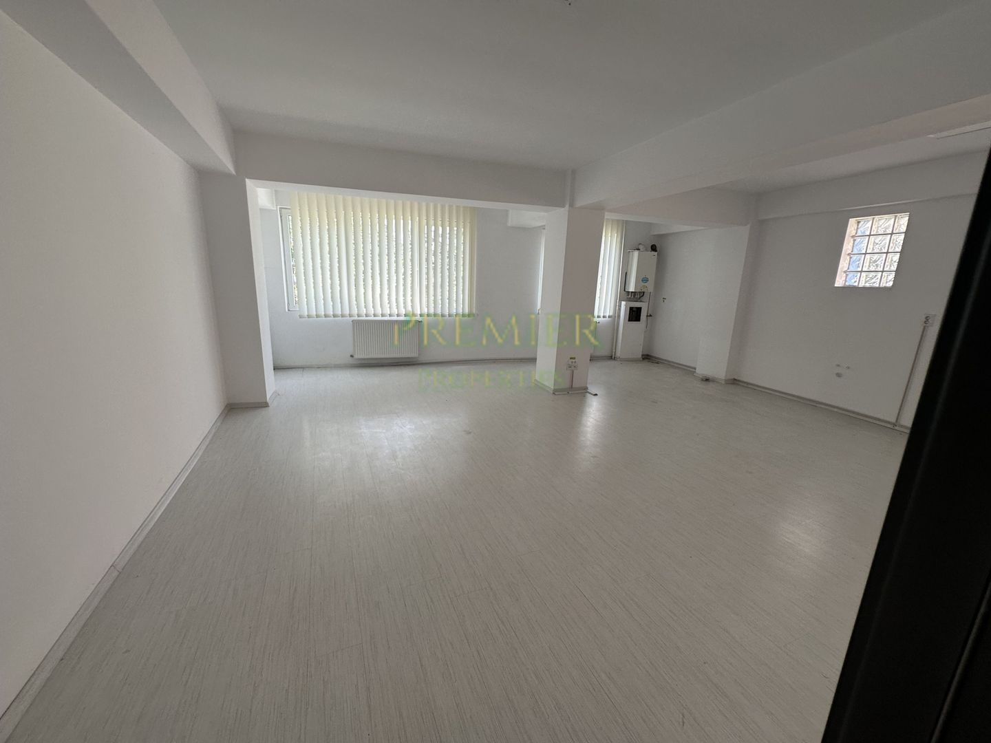 Oportunitate investitie cladire birouri proprie centrala pe fiecare etaj - Poză 6