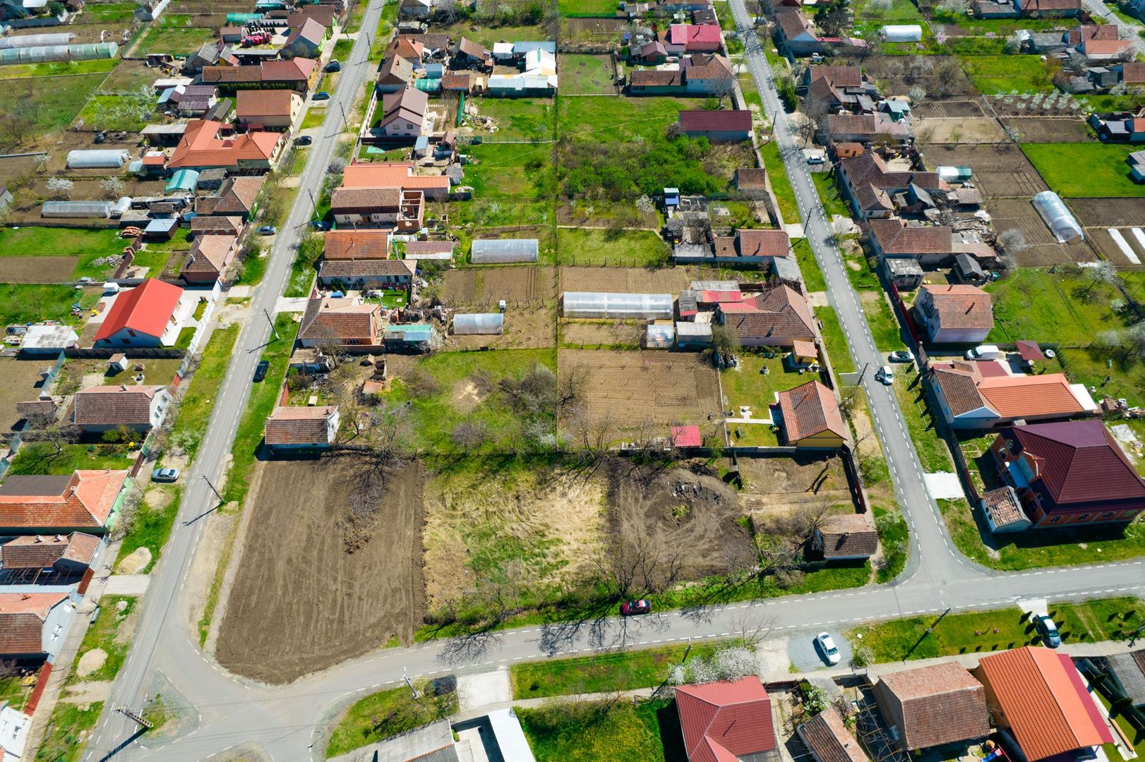 Casă cu grădina în Curtici - Poză 4