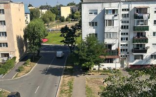 BRASADAS vinde ap 2 cam - Decomandat - Micro 17 etaj 4/4. - Poză 7