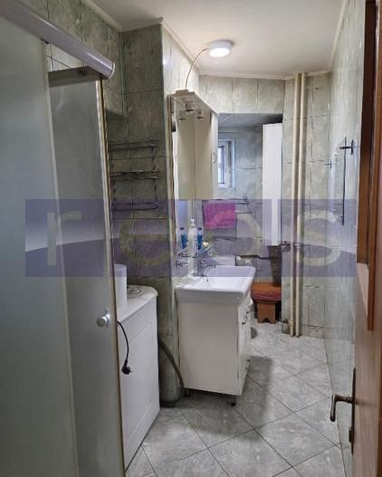 VANZARE 2 CAMERE -DECOMANDAT -PIATA UNIRII- FANTANI - Poză 9