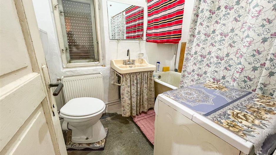 Decomandat, spatios, etaj 1, cadru cu verdele naturii, Zarnesti, Brasov - Poză 9