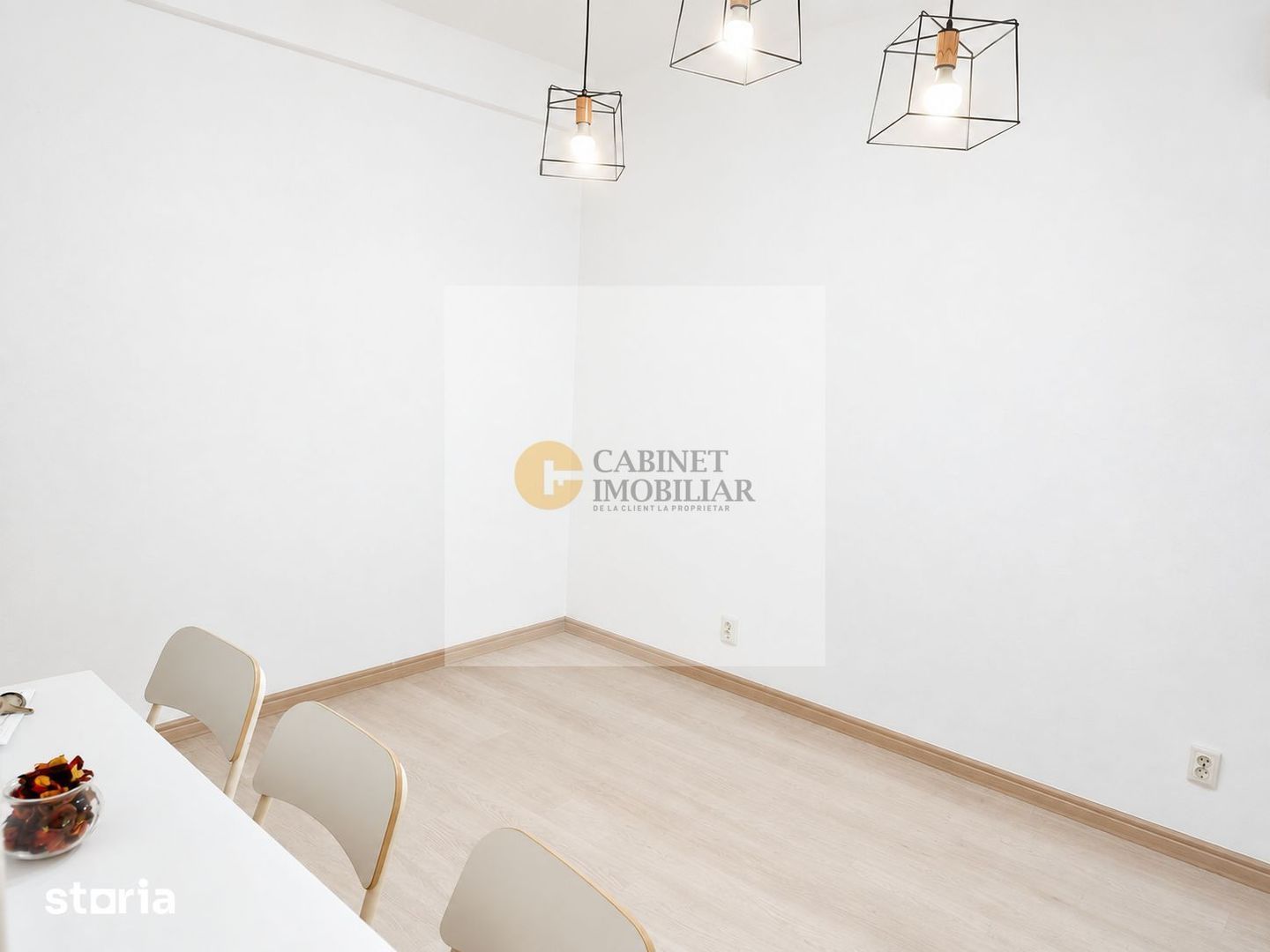 Garsoniera I Pretabil birou I Bd Unirii - Piata Constitutiei I P+2E+M - Poză 3