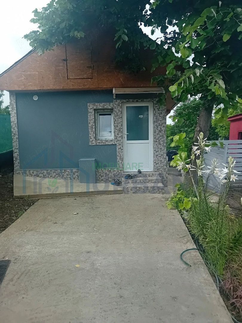 Casă tradițională de vânzare în Vorovești, Miroslava – 3 camere, 55 mp, teren 975 mp - Poză 1