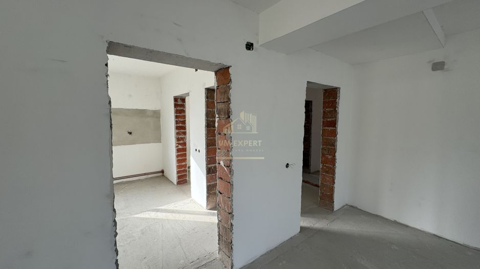 VILA 5 CAMERE,TEREN 560 MP, CAMPULUNG, ARGES - Poză 17