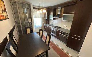 Apartament cu 3 camere, 90mp, decomandat, Zona EON - Poză 3