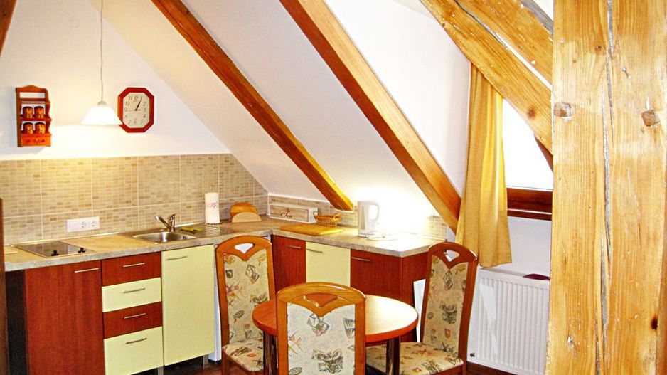 Centrul Istoric, langa Piata Sfatului, apartament 2 camere, 300 euro - Poză 9