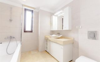 VILA SPATIOASA CU 6 CAMERE LA INCHIRIERE IN COMPLEX REZIDENTIAL - Poză 6