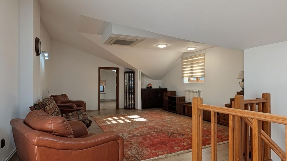 Parc Bazilescu - Str. Nuvelei 95, Casa P+M, 173 mp utili, teren 288 mp - Poză 17