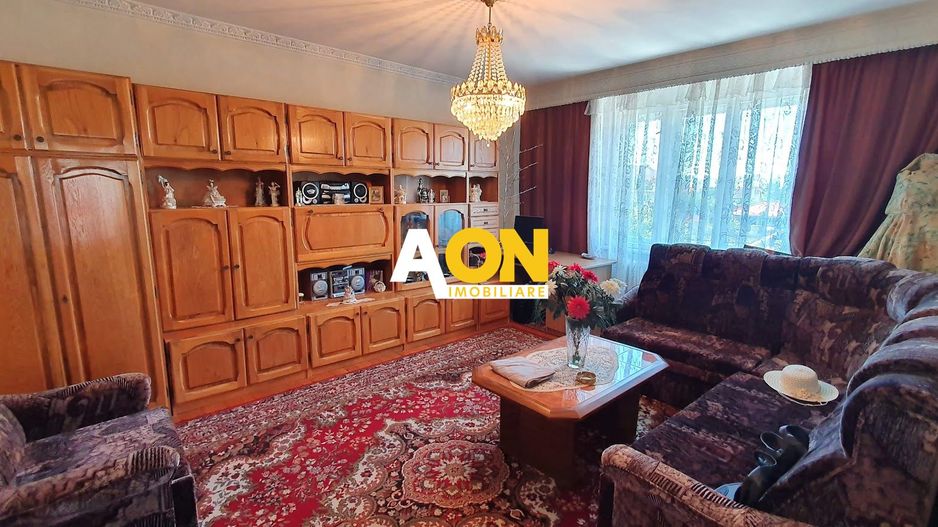 Casa cu 4 camere, garaj, teren 791 mp, zona Schit - Poză 6