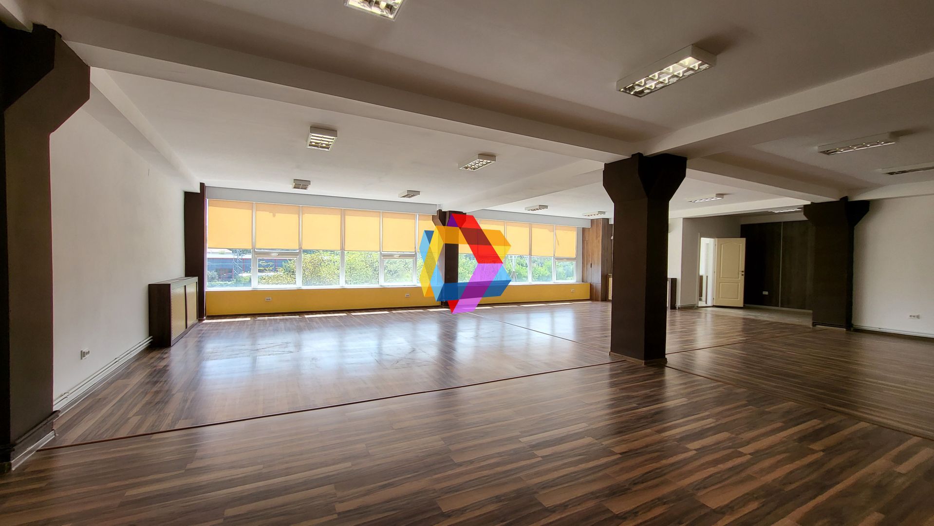 Spatiu birouri de închiriat Brasov - 170 mp # plus-imo.ro - Poză 1