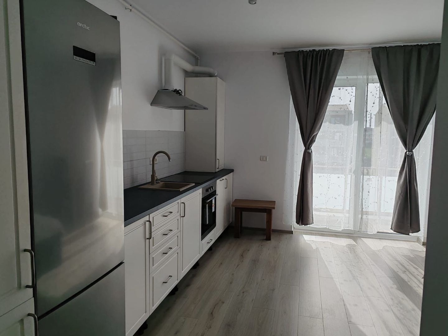 Apartament de vânzare cu o cameră în imobil nou - Poză 1
