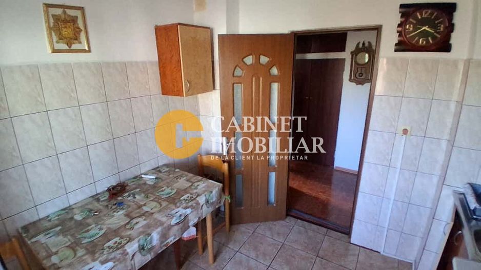 Apartament 2 camere,  decomandat, zona Tatarasi - Poză 4