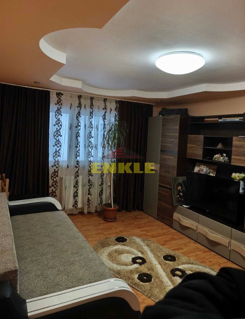 De vanzare apartament cu 2 camere, zona Primaverii. - Poză 1