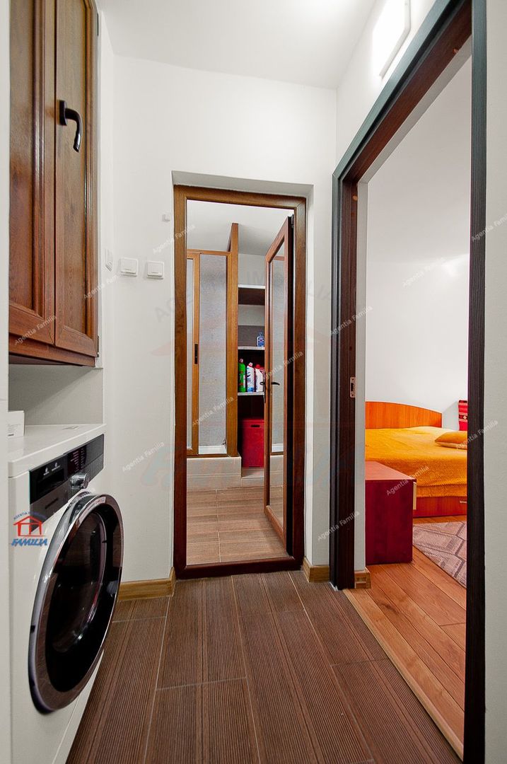 De vanzare apartament 2 camere Centru, etaj 3 - Poză 7