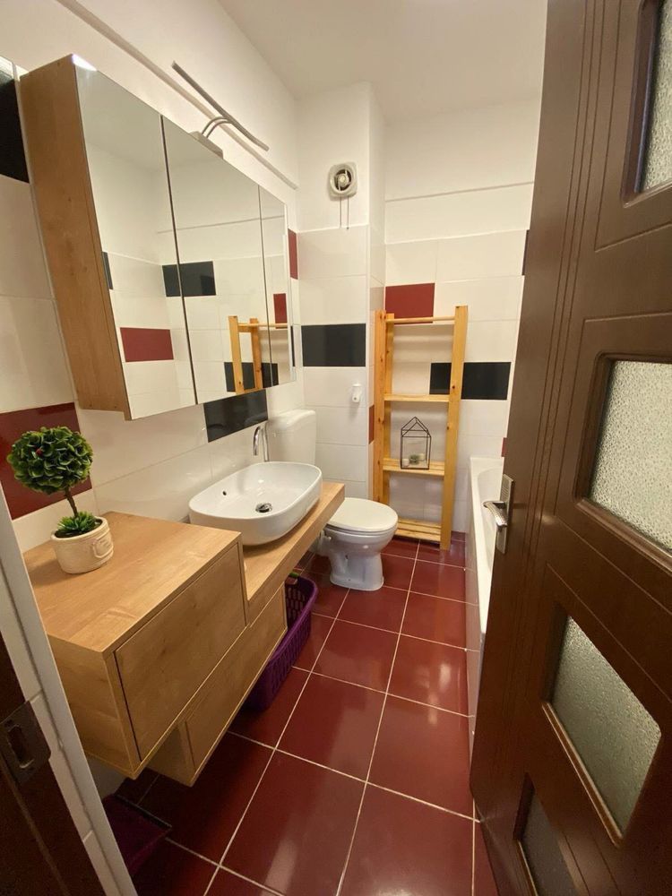 Inchiriez Apartament 2 Camere - Poză 8
