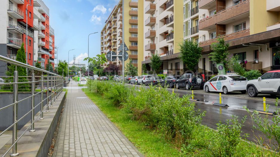 PENTHOUSE SUPERB 4 camere, 100 mp utili, parcare + boxa MAURER Coresi - Poză 26