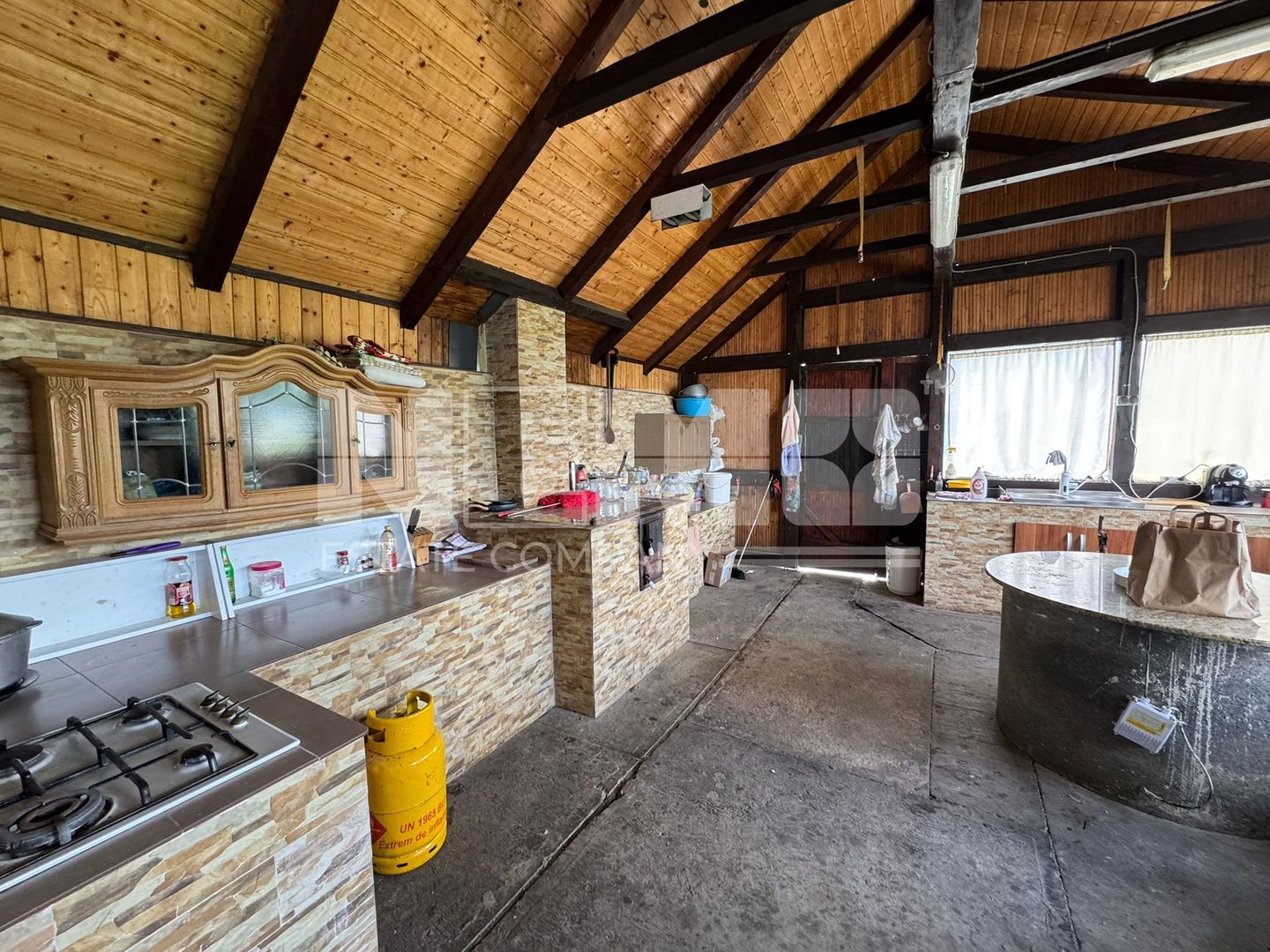 CASĂ DE VÂNZARE | LUNCUȘOARA, UDEȘTI, JUDEȚUL SUCEAVA | PREȚ: 350.000€ - Poză 24