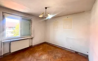 Apartament 3 camere central Ștrand cu garaj si boxa - Poză 13