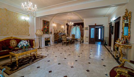 Vânzare vila spectaculoasa S+P+1+M situată in zona Tomis II - Spitalul Județean.