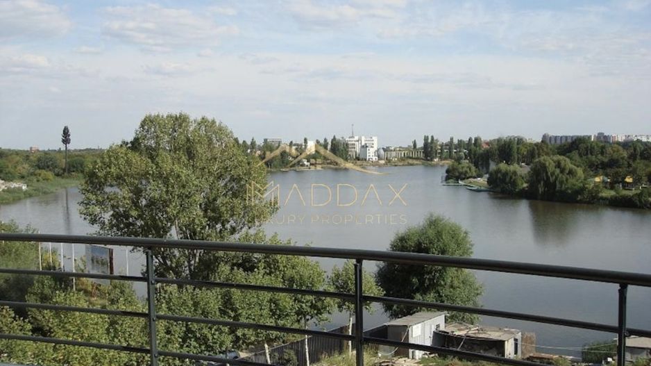 Penthouse LUX***5 camere***vedere panoramica catre lac////zona Nord - Poză 2